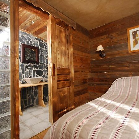 Arc en Ciel Hotel Châtel Habitación foto