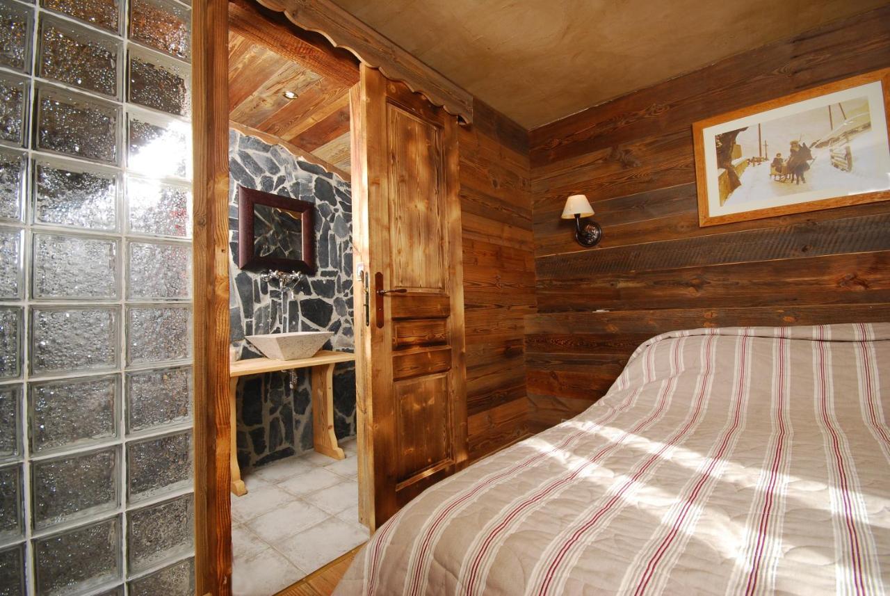 Arc en Ciel Hotel Châtel Habitación foto